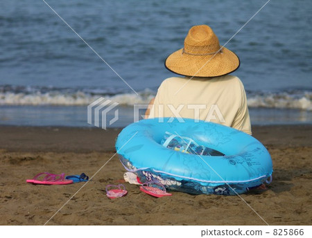 看海的一個人在夏天 825866