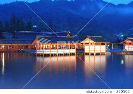 日本三溪嚴島神社 830506