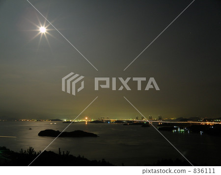 The Seto Inland Sea of the moonlit night The Seto Inland Sea of the moonlit night 836111