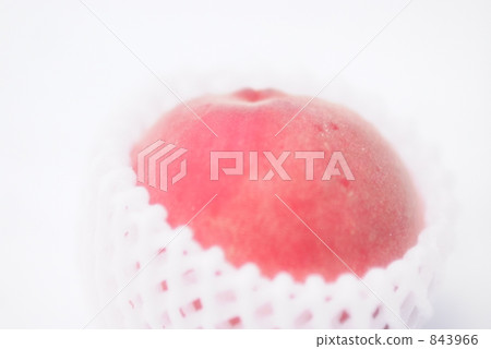 Peach with fruit cap 843966