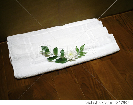 Bath mat white 847905