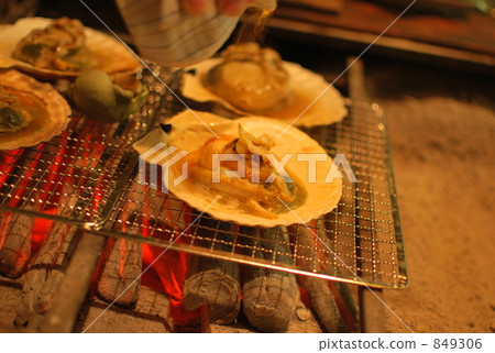 Char-fire burning of scallop fire 849306