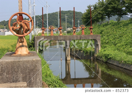Sluice gate 852373