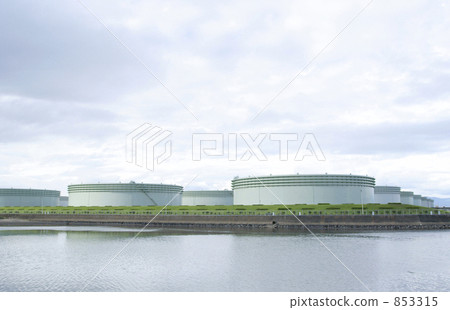 Oil storage bases on the sea (Kiki) Oil storage bases on the sea (Kiki) 853315