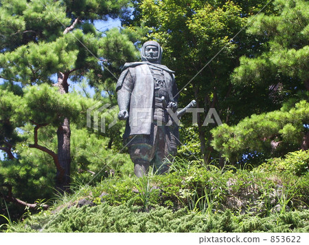 Uesugi Kenshin statue Kasugayama shrine 853622