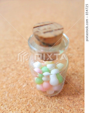 Candy in a small bottle 854725