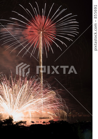 Waterfront fireworks Waterfront fireworks 855691