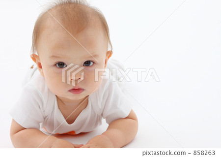 Half baby 858263