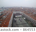 Saint Mark's square overlooking the Venetian bell tower 864553