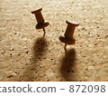 Cork board and pin 872098