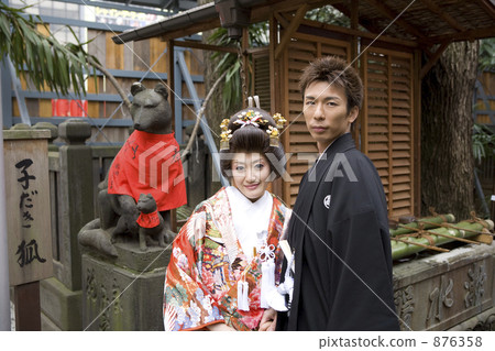 神道風格的日式婚禮 876358