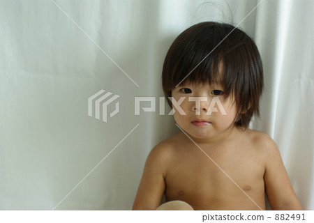 A child A child 882491