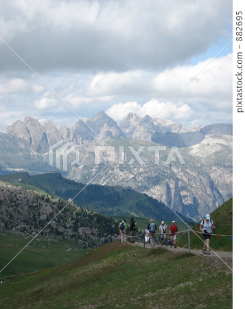 trekking, mountain, mountains 882695