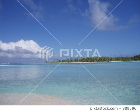 藍色和美麗的大海和塔希提島的天空 藍色和美麗的大海和塔希提島的天空 889396