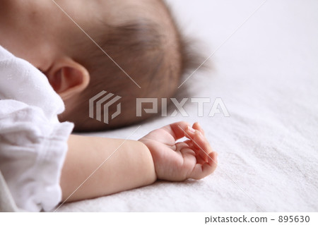 Baby hand Baby hand 895630