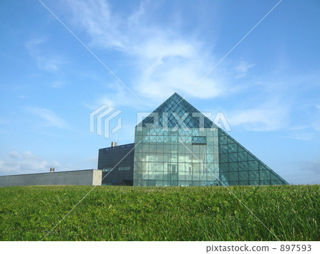 玻璃C金字塔 897593