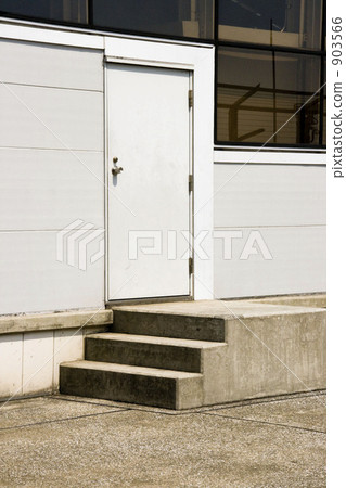 emergency exit  903566