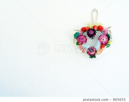 Heart's dry flower lease 905655