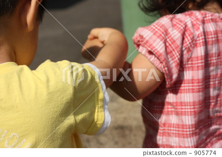 older brother, connect, younger sister 905774