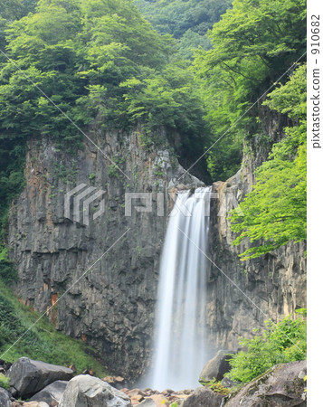 Naena Falls Naena Falls 910682