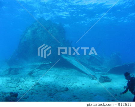 下沉的船 下沉的船 912615