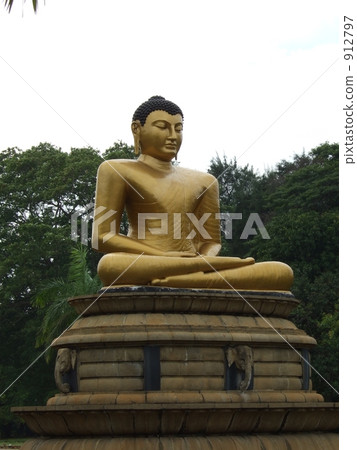 Buddha statue of Sri Lanka Buddha statue of Sri Lanka 912797