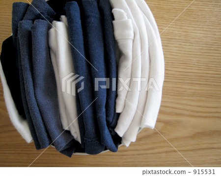 "Waste" = reuse as cloaked worn clothes! "Waste" = reuse as cloaked worn clothes! 915531
