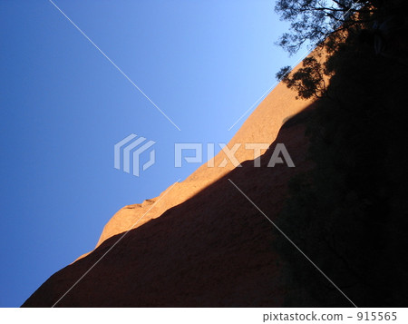 shadow, ayers rock, australia 915565