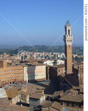 Campo square in Siena 916751