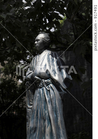 龍馬坂本的石像 龍馬坂本的石像 917491