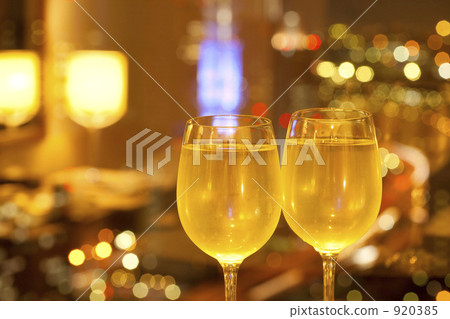Wine and night view Wine and night view 920385