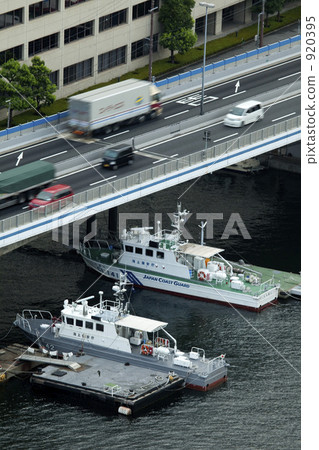 Expressway and ship 920395