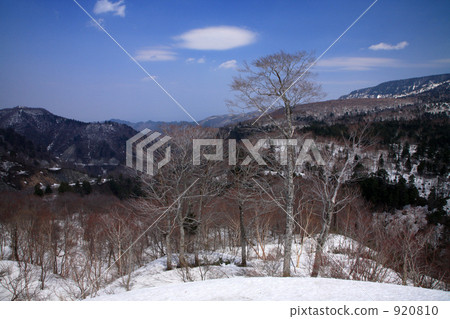 Spring Shiraku Pass 920810