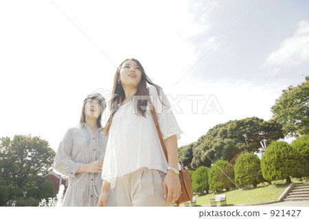 teenager, 20, about to leave 921427