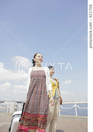 about to leave, teenager, 20 921708