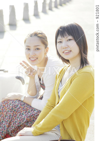 about to leave, teenager, 20 921801