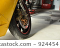Profile of racing motorcycle Profile of racing motorcycle 924454