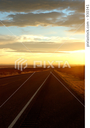 To the future 930341