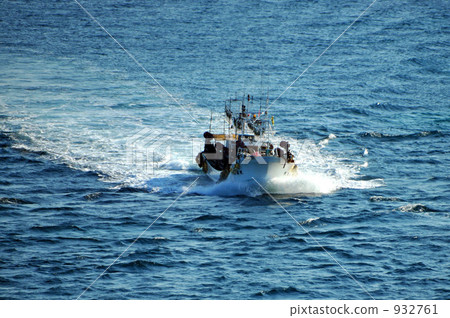 Squid fishing boat Ⅱ Squid fishing boat Ⅱ 932761