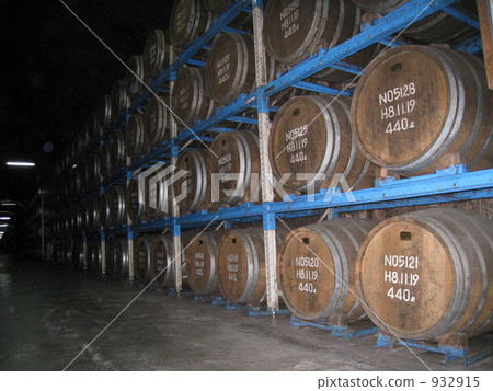 高千穗町“隧道站”的燒酒庫 932915