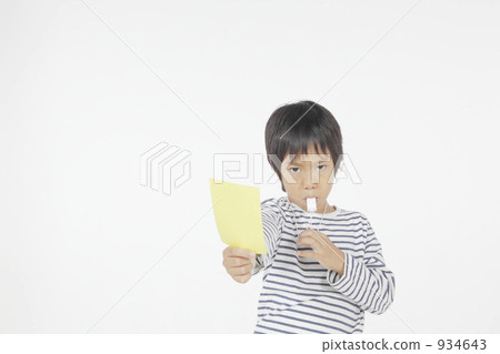 小學低年級 少年 人 934643