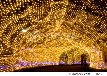 2008 138 Tower Park Illumi 936429