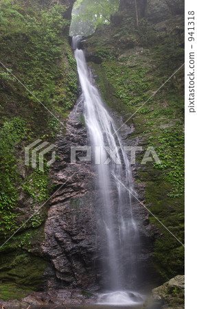 [100 selections of waterfalls in Japan] Ryuo Falls and Asagiri, Otoyo Town, Nagaoka District, Kochi Prefecture 941318