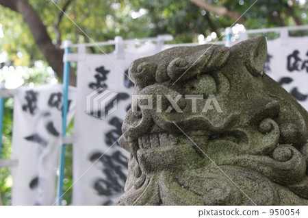 komainu, guardian lion-dogs, built of stone 950054