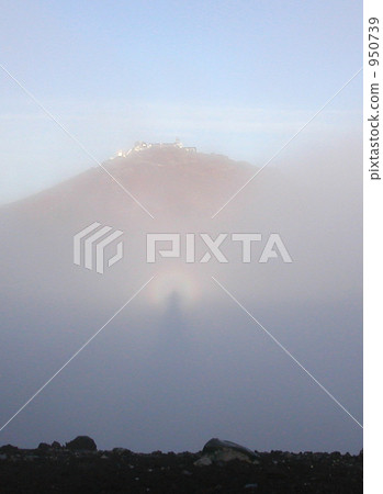 Brocken's phenomenon in Mt. Fuji 950739