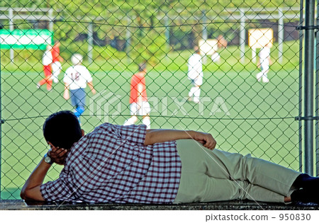 Spectator Spectator 950830