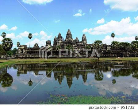 Sunshine Angkor Wat 951732