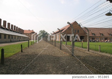 Auschwitz concentration camp 951865