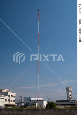 Medium wave radio transmission station antenna 952574