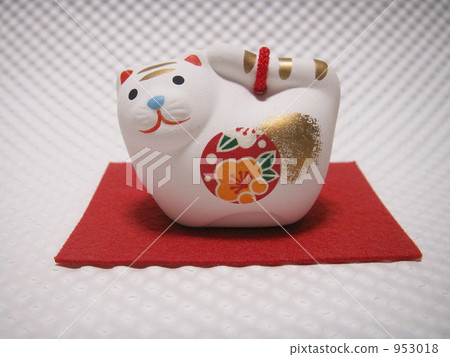 Tiger's ornament of the twelve signs 953018